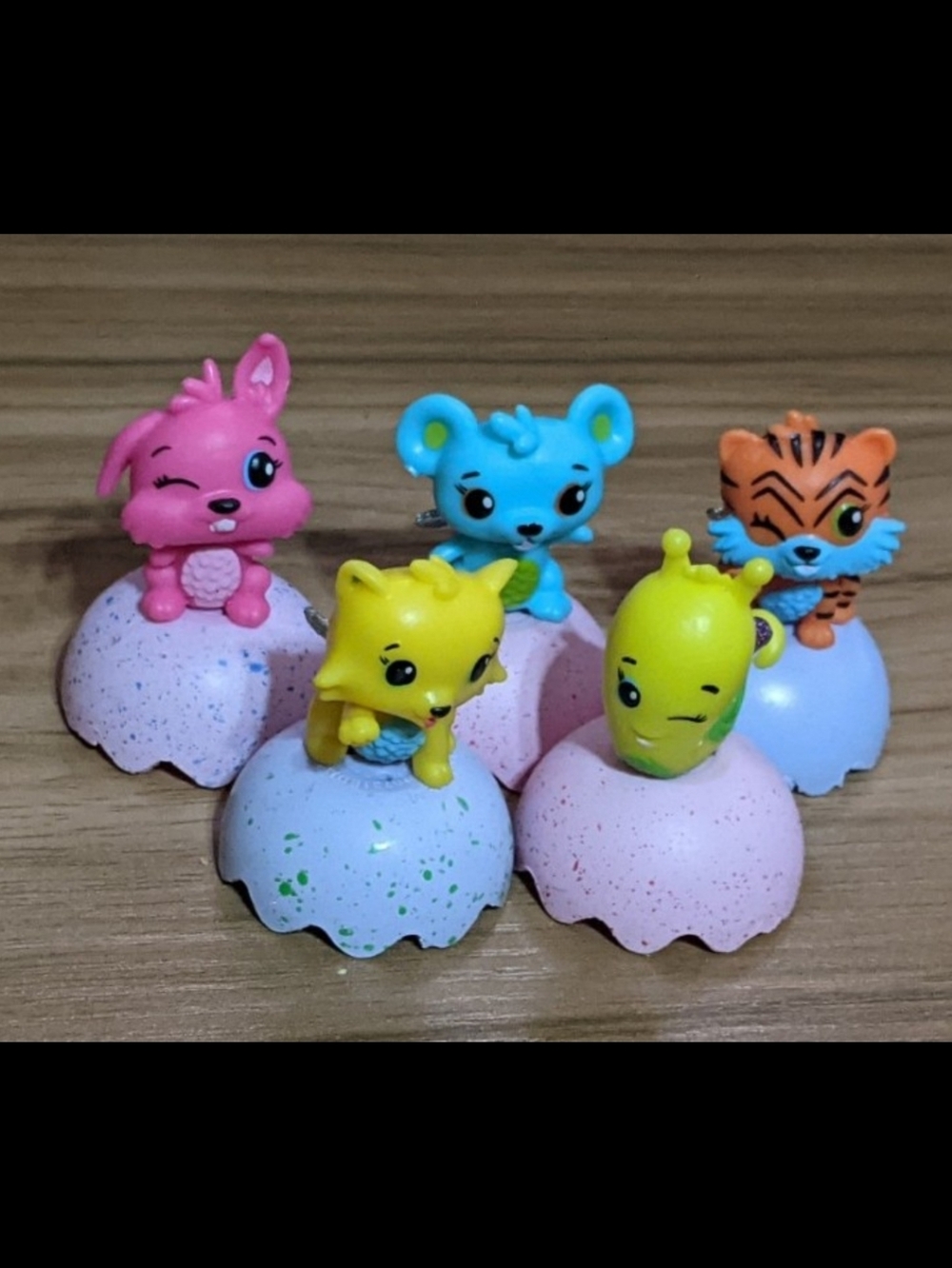 Hatchimals Season 1 Bundle Nine: 5 Mini Figures